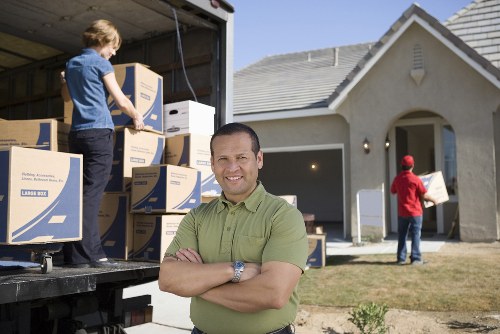 Planning a move with removal truck hire in Camberwell